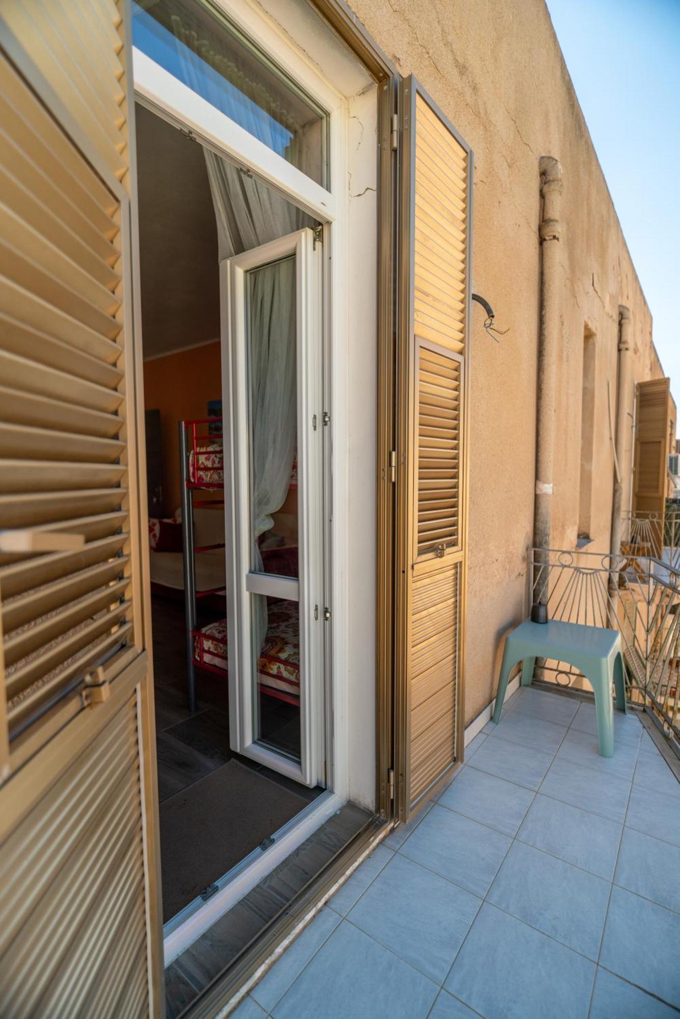 Apartament Casa Yvona Alghero Zewnętrze zdjęcie